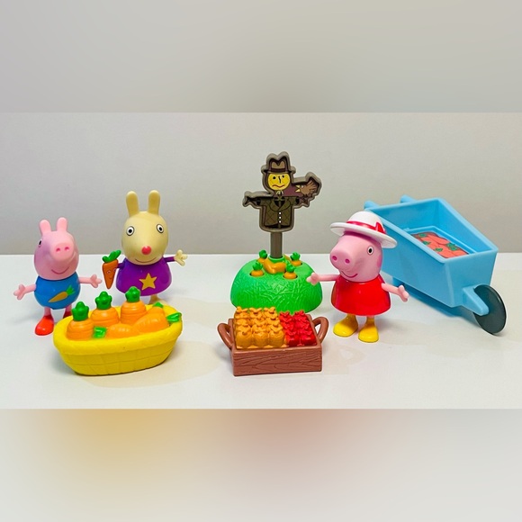 Peppa Pig’s Deluxe Toy Set - Picture 12 of 16